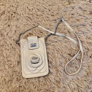 Cream Floral Crossbody Phone Bag